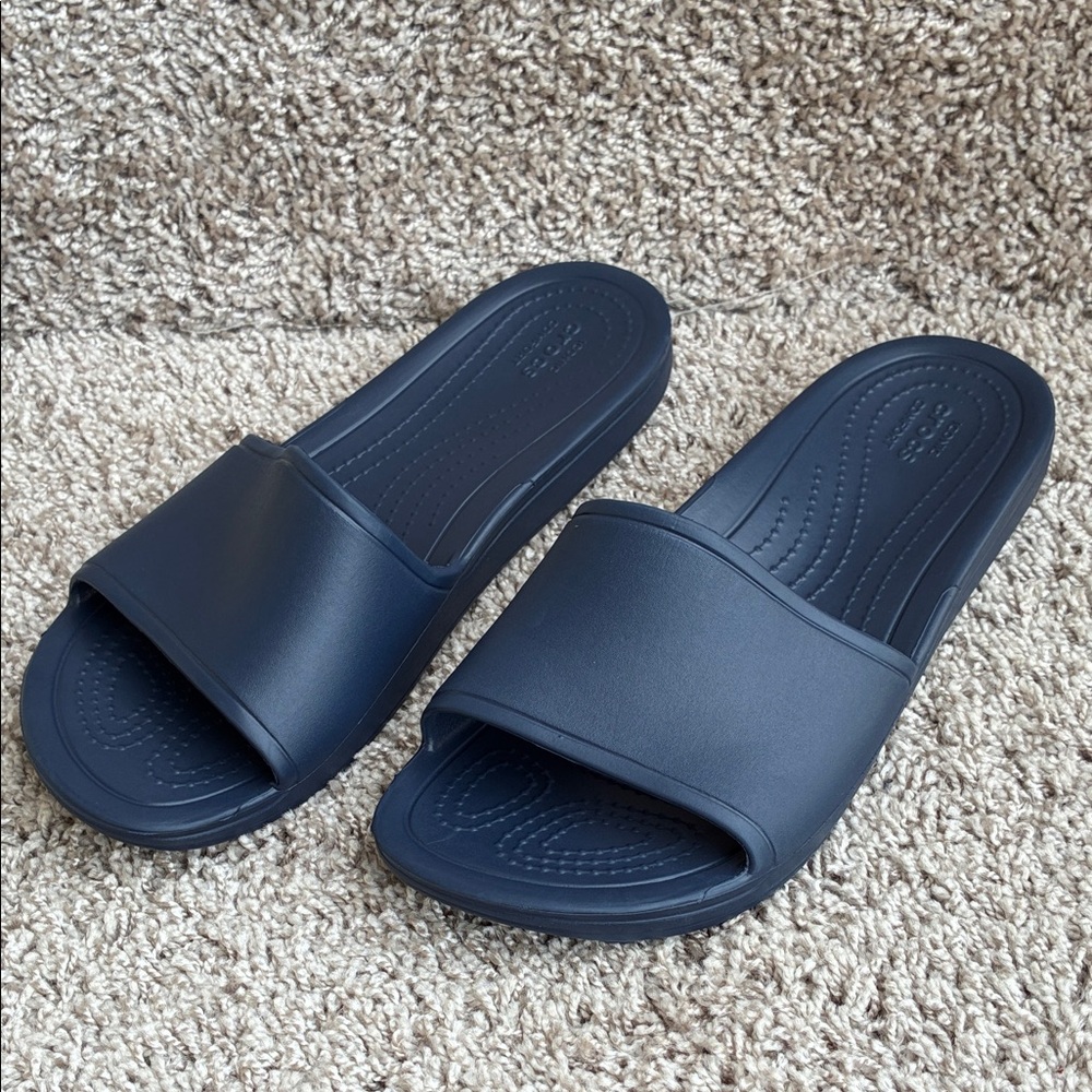 CROCS Women’s Kadee Navy Slide Sandals size 9